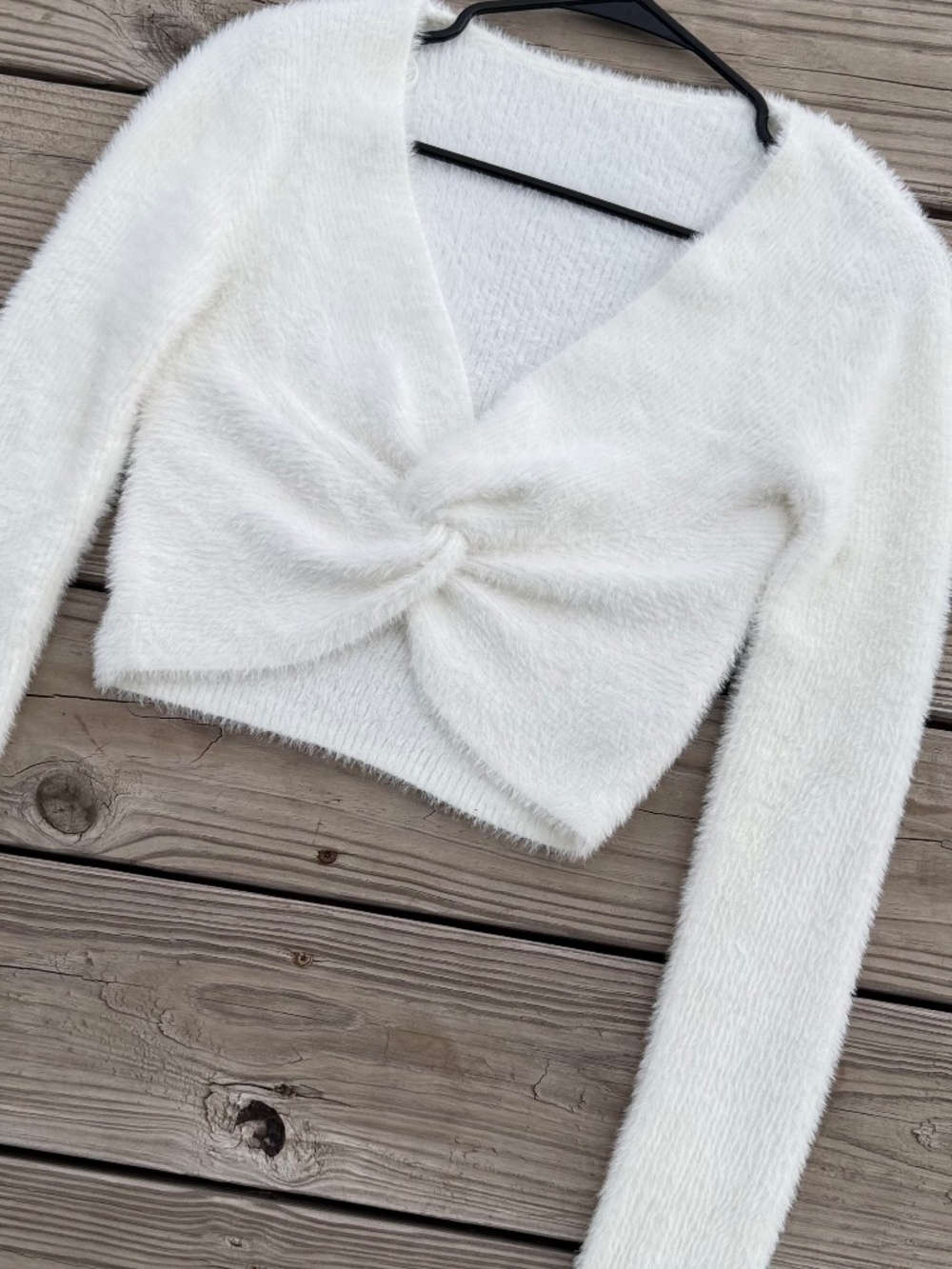 Aerie White Fuzzy Cropped Sweater – Size S